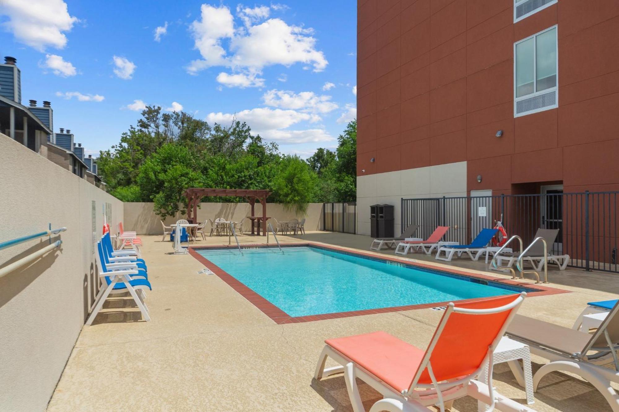 Holiday Inn Express & Suites - Houston Nasa - Boardwalk Area By Ihg Seabrook Exteriör bild